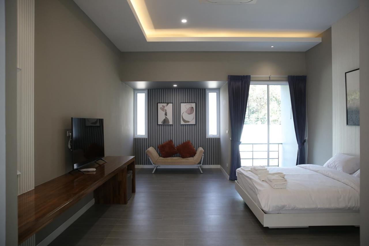 Отель Club45 Kham Yai Экстерьер фото